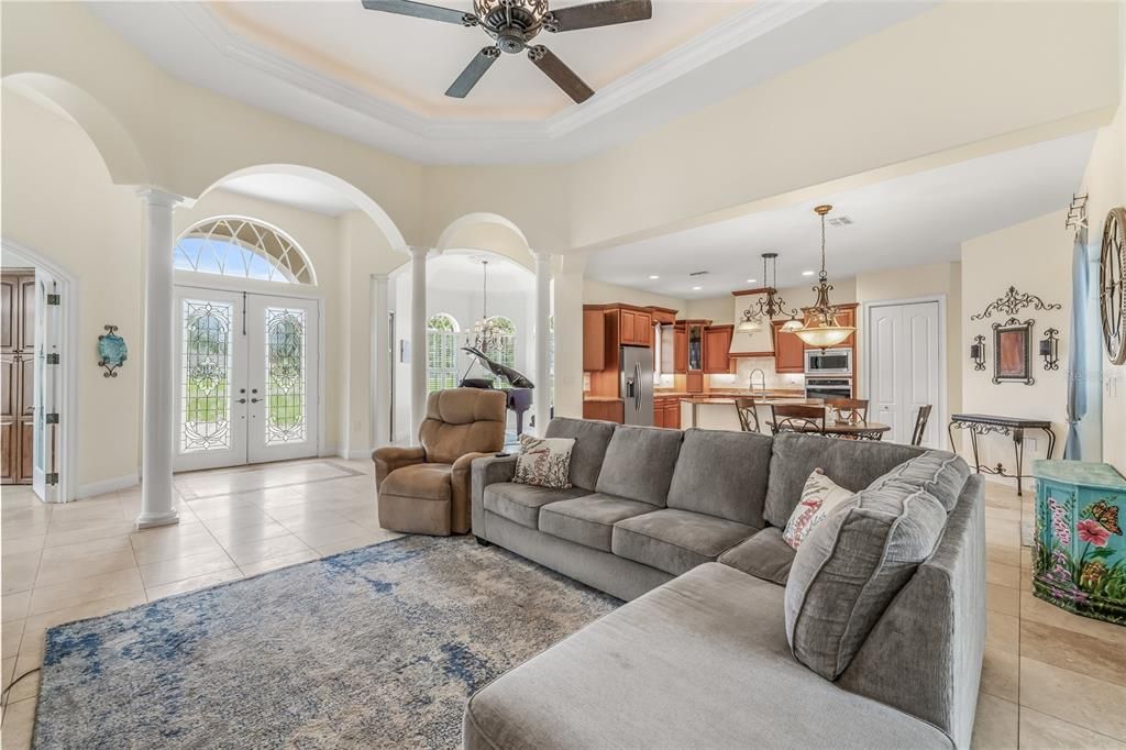 На продажу: $694,999 (3 спален, 2 ванн, 2748 Квадратных фут)