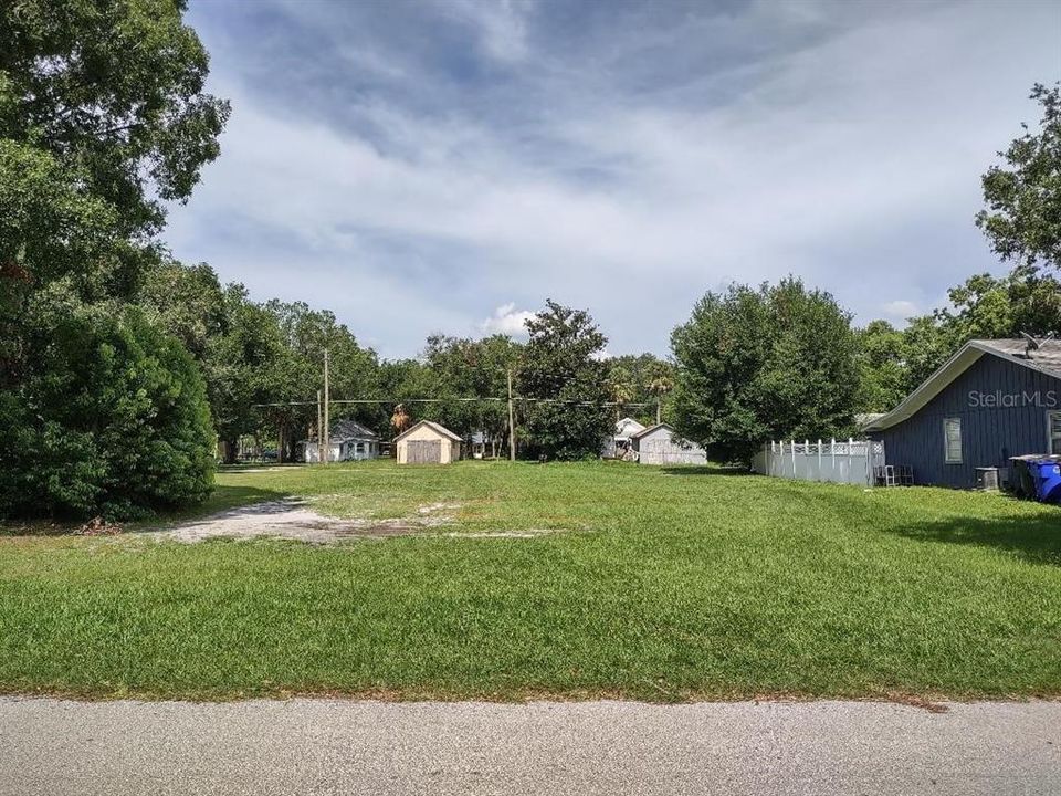 Vendido Recientemente: $139,000 (0.26 acres)