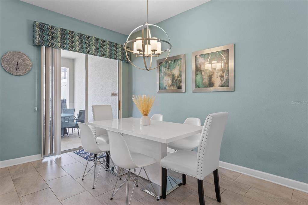 For Sale: $495,000 (4 beds, 3 baths, 1914 Square Feet)