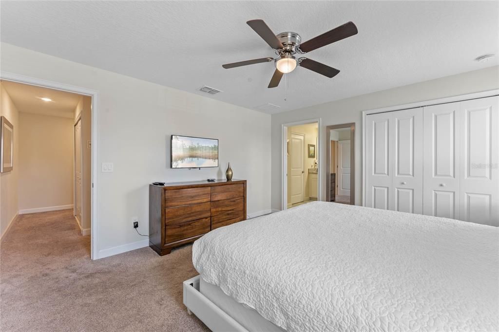 For Sale: $495,000 (4 beds, 3 baths, 1914 Square Feet)