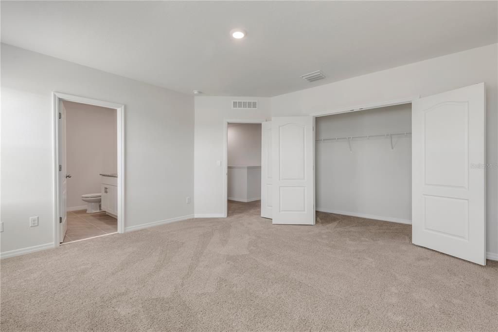 For Rent: $2,250 (3 beds, 2 baths, 1840 Square Feet)