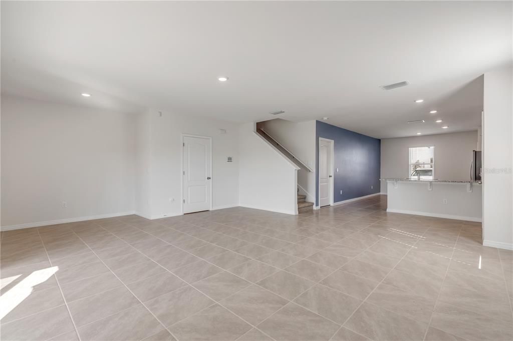 For Rent: $2,250 (3 beds, 2 baths, 1840 Square Feet)