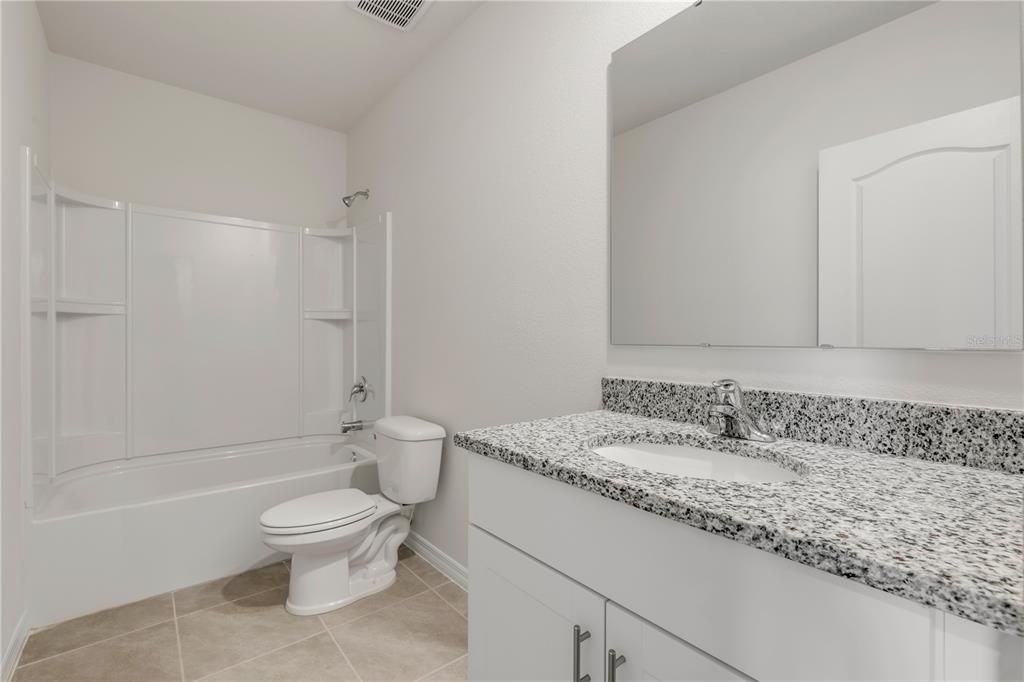 For Rent: $2,250 (3 beds, 2 baths, 1840 Square Feet)