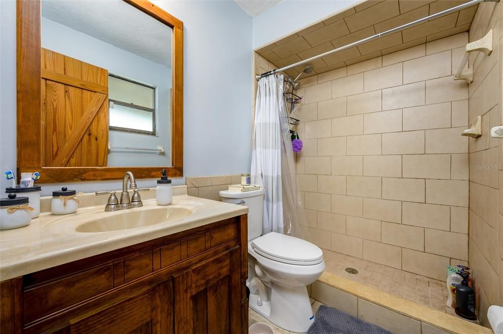 На продажу: $418,000 (3 спален, 2 ванн, 2384 Квадратных фут)