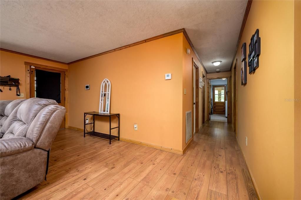 На продажу: $418,000 (3 спален, 2 ванн, 2384 Квадратных фут)