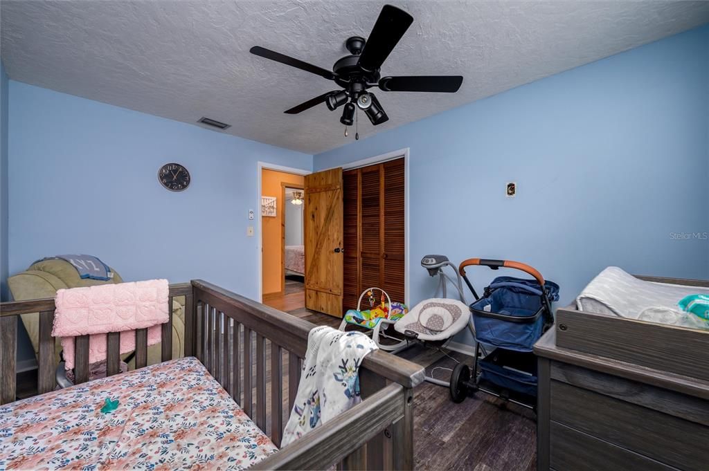 На продажу: $418,000 (3 спален, 2 ванн, 2384 Квадратных фут)