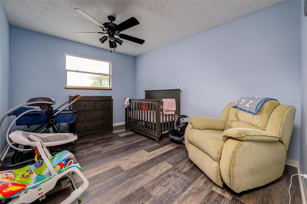 На продажу: $418,000 (3 спален, 2 ванн, 2384 Квадратных фут)