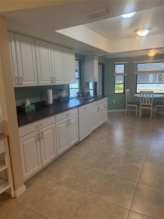 For Rent: $1,850 (3 beds, 2 baths, 1601 Square Feet)