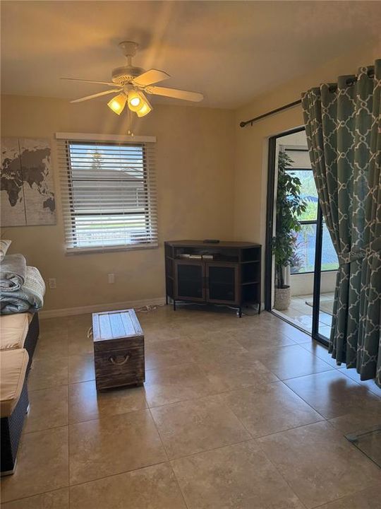 For Rent: $1,850 (3 beds, 2 baths, 1601 Square Feet)