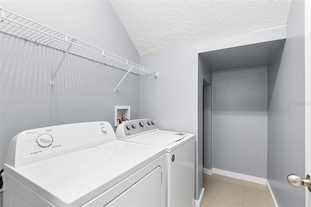 Active With Contract: $2,150 (3 beds, 2 baths, 1864 Square Feet)