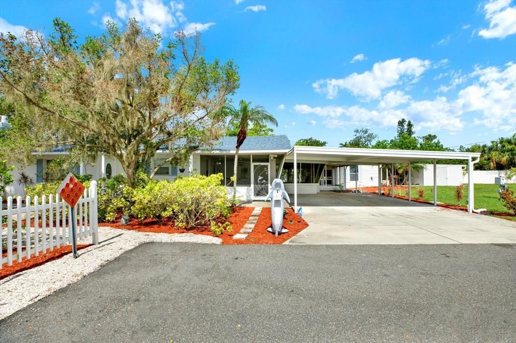 En Venta: $699,000 (2 camas, 2 baños, 1940 Pies cuadrados)