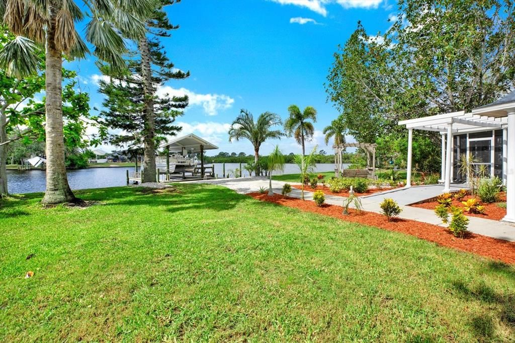 En Venta: $699,000 (2 camas, 2 baños, 1940 Pies cuadrados)