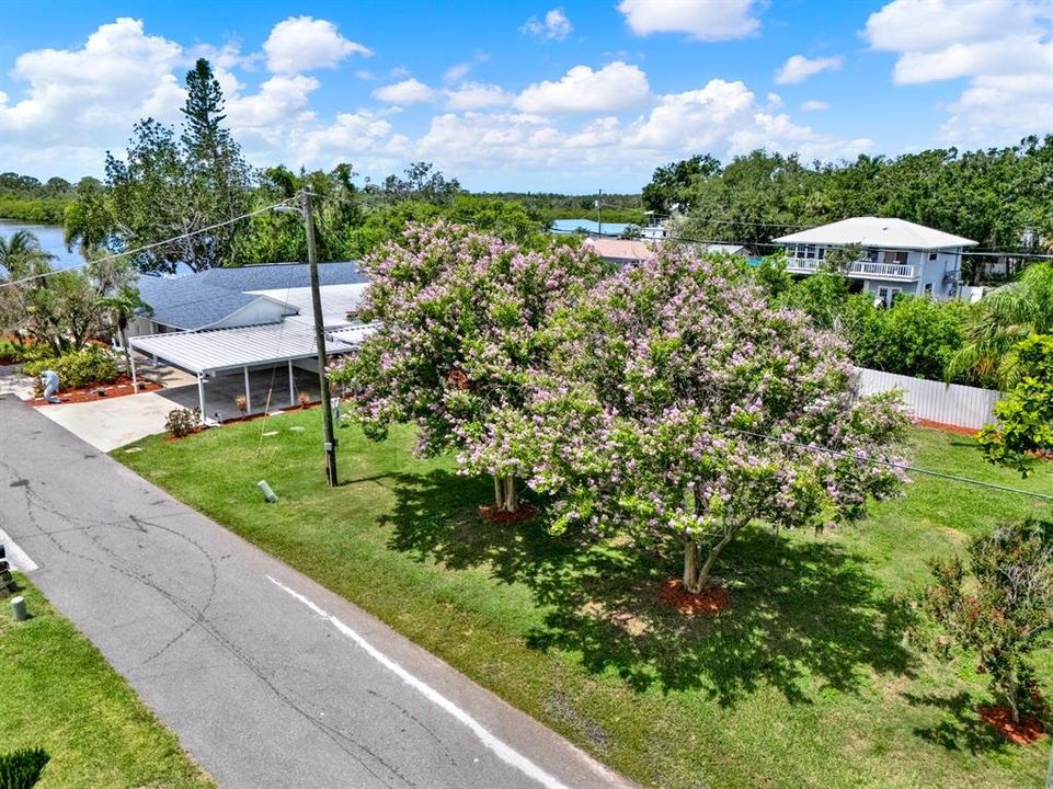 En Venta: $699,000 (2 camas, 2 baños, 1940 Pies cuadrados)