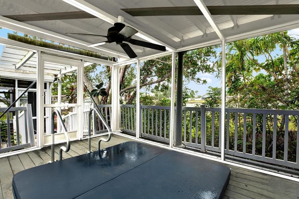 En Venta: $699,000 (2 camas, 2 baños, 1940 Pies cuadrados)