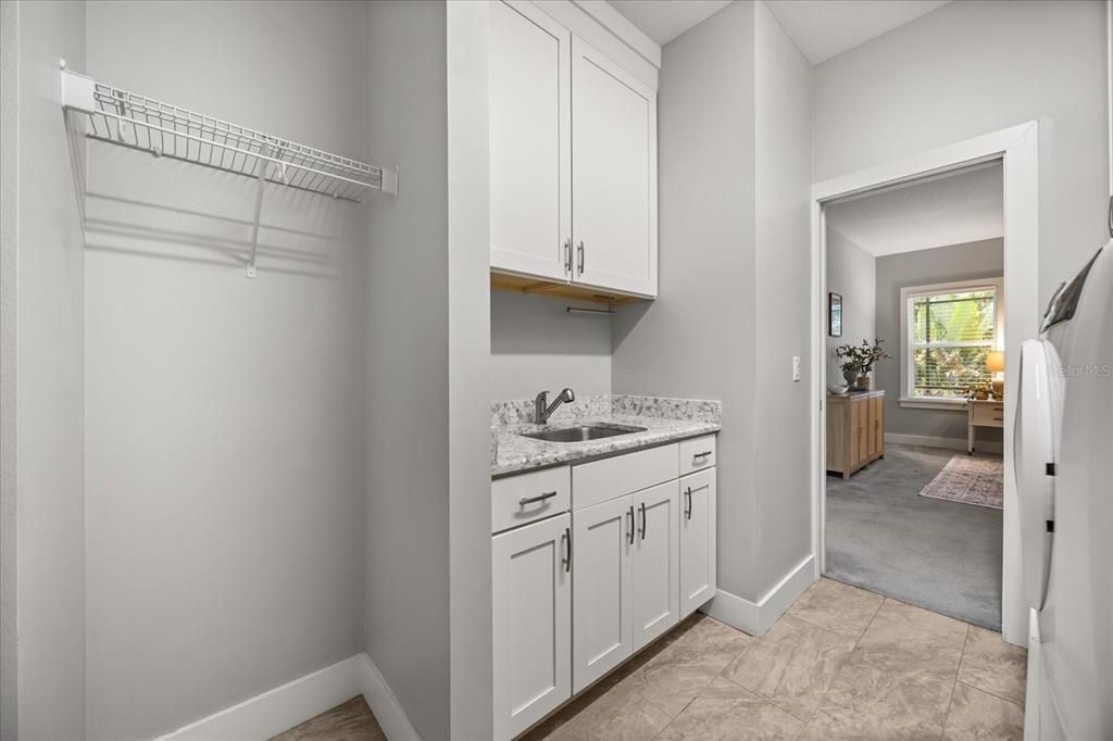 Active With Contract: $1,325,000 (4 beds, 4 baths, 3914 Square Feet)