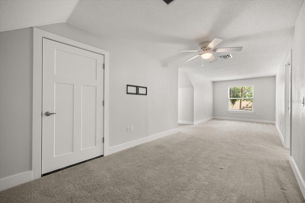 Active With Contract: $1,325,000 (4 beds, 4 baths, 3914 Square Feet)