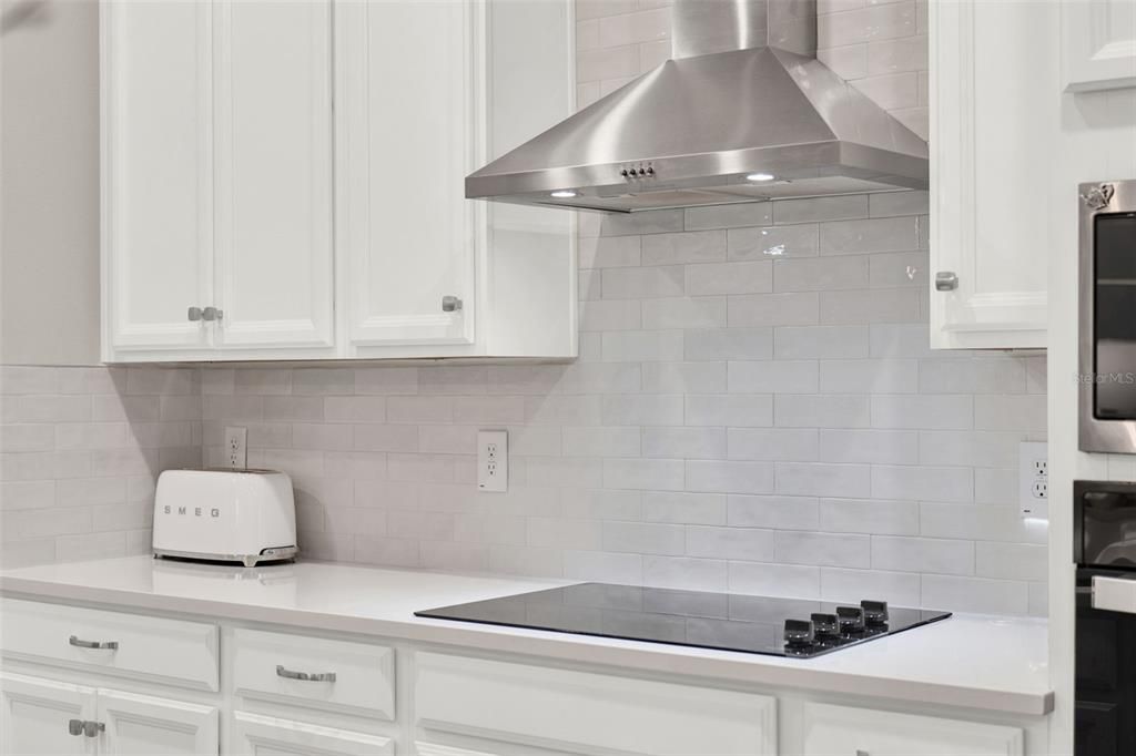 Под контрактом: $599,000 (5 спален, 3 ванн, 2995 Квадратных фут)