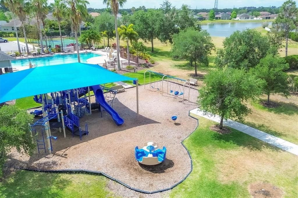 На продажу: $269,000 (3 спален, 2 ванн, 1585 Квадратных фут)