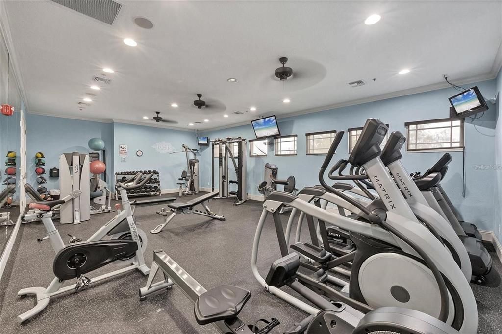 На продажу: $269,000 (3 спален, 2 ванн, 1585 Квадратных фут)