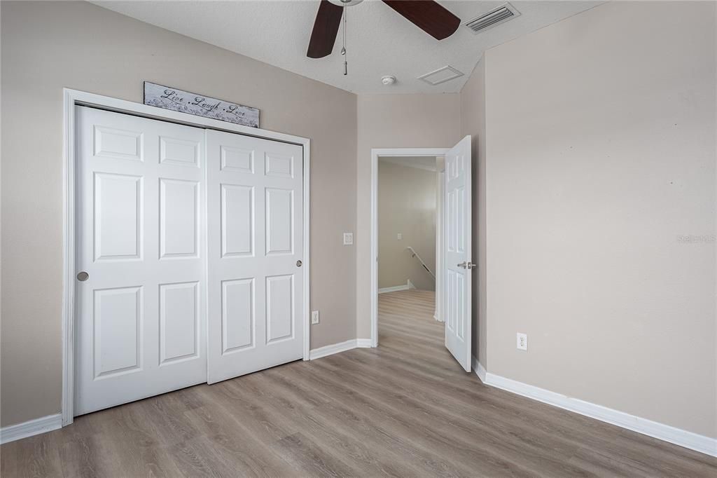 На продажу: $269,000 (3 спален, 2 ванн, 1585 Квадратных фут)