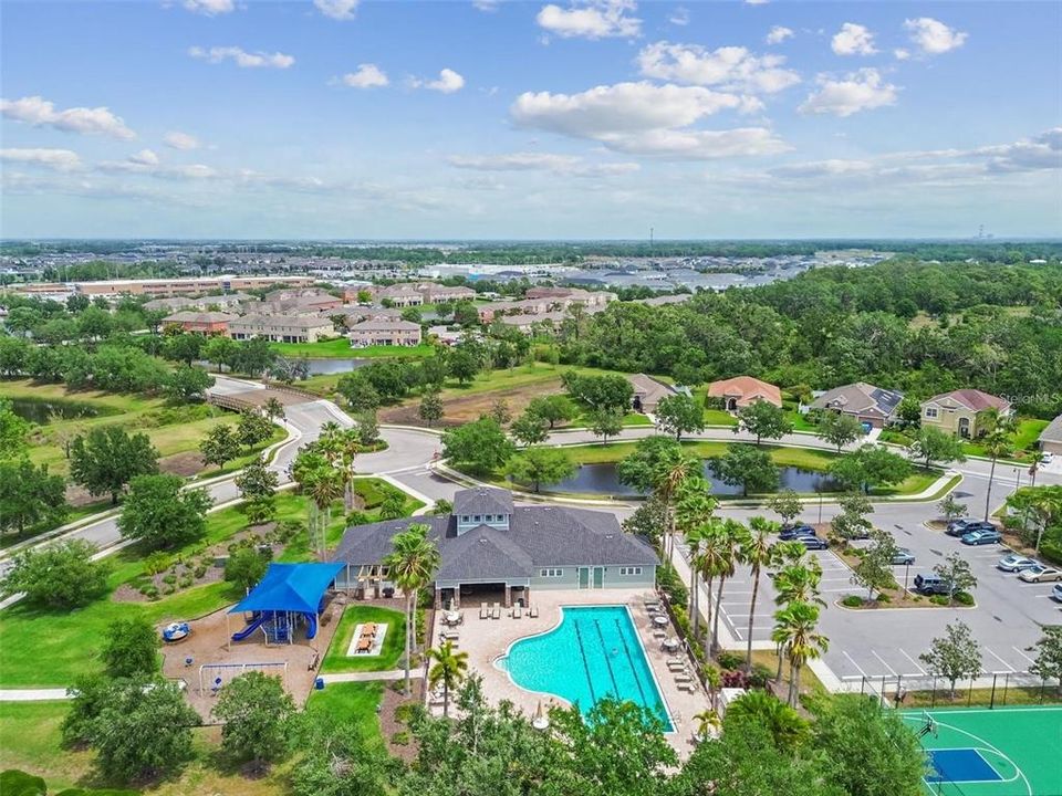 На продажу: $269,000 (3 спален, 2 ванн, 1585 Квадратных фут)