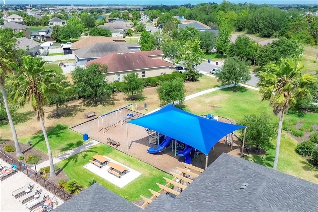 На продажу: $269,000 (3 спален, 2 ванн, 1585 Квадратных фут)