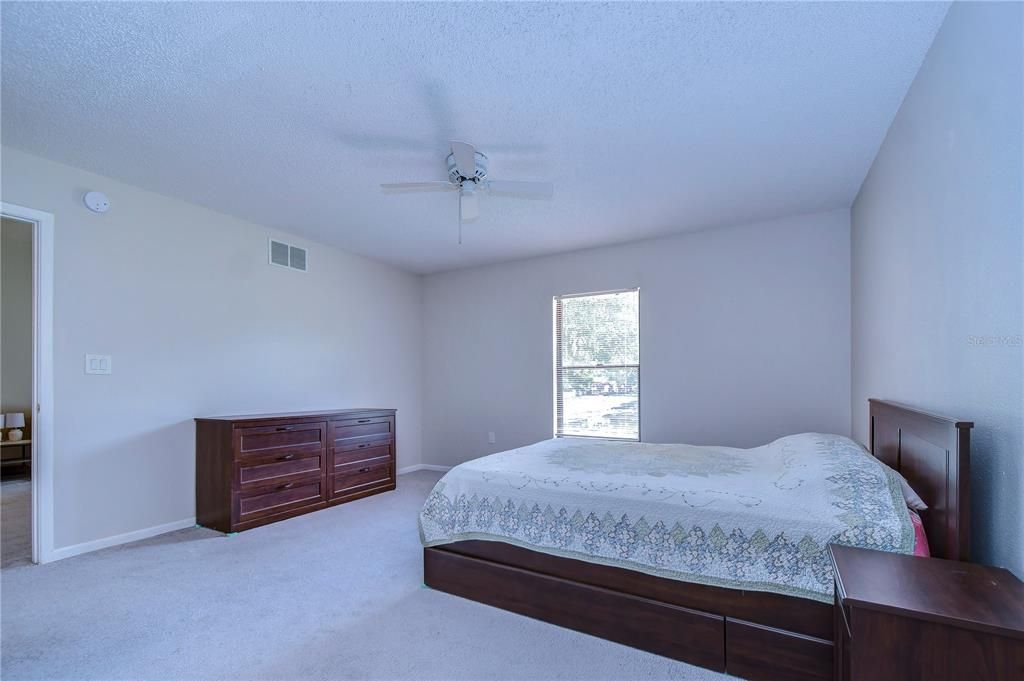 En Renta: $2,250 (2 camas, 2 baños, 1333 Pies cuadrados)