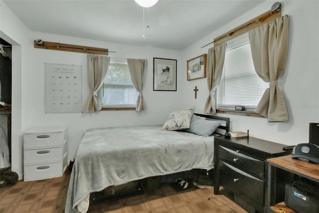 En Venta: $449,000 (3 camas, 2 baños, 1040 Pies cuadrados)