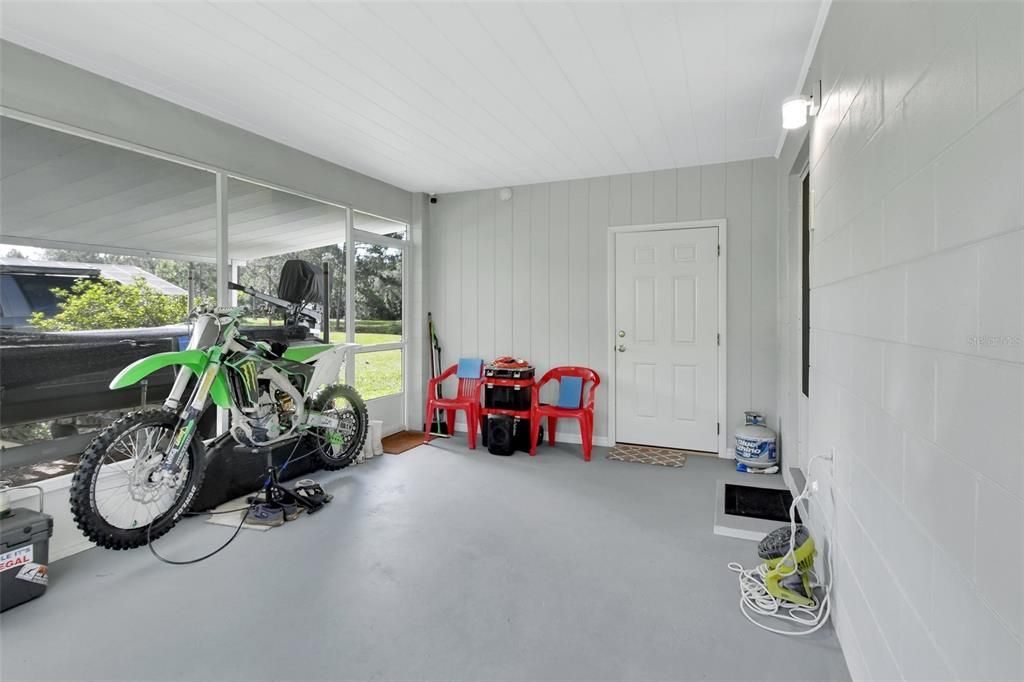 En Venta: $449,000 (3 camas, 2 baños, 1040 Pies cuadrados)