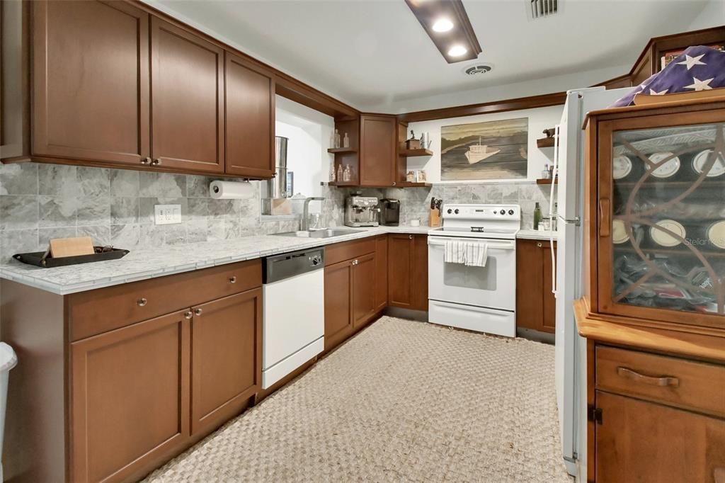 En Venta: $449,000 (3 camas, 2 baños, 1040 Pies cuadrados)