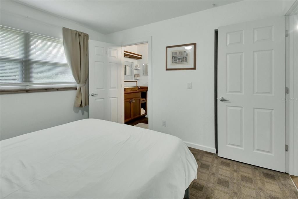 En Venta: $449,000 (3 camas, 2 baños, 1040 Pies cuadrados)