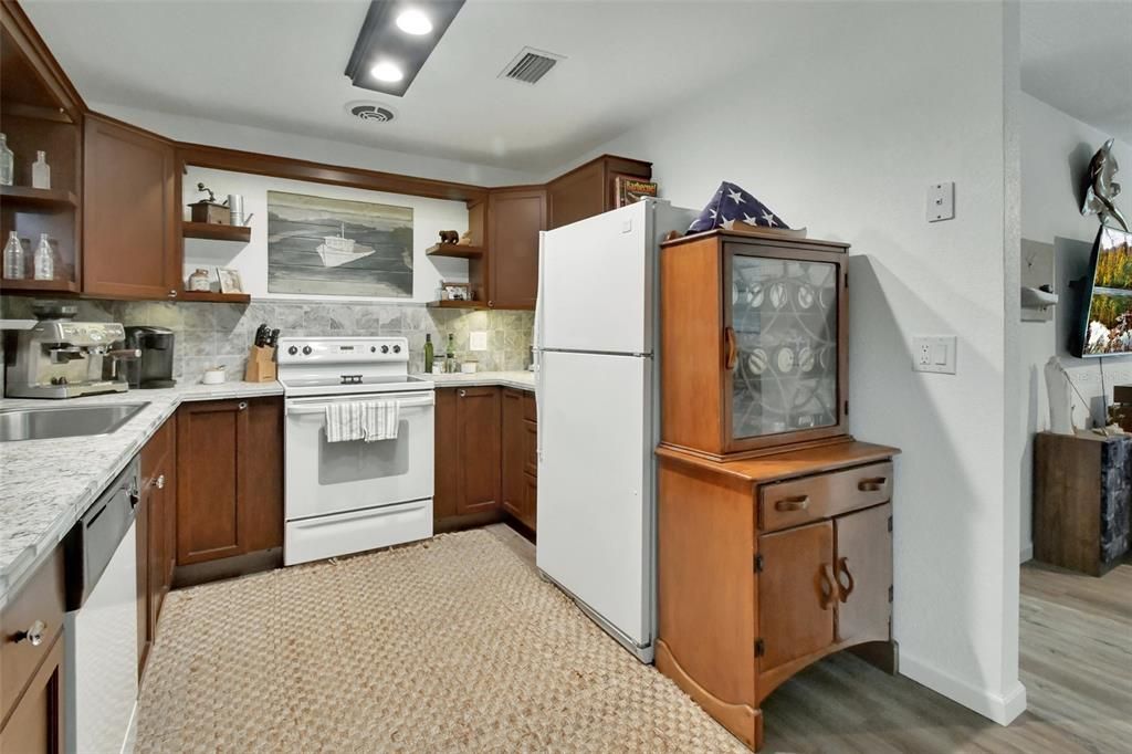 En Venta: $449,000 (3 camas, 2 baños, 1040 Pies cuadrados)