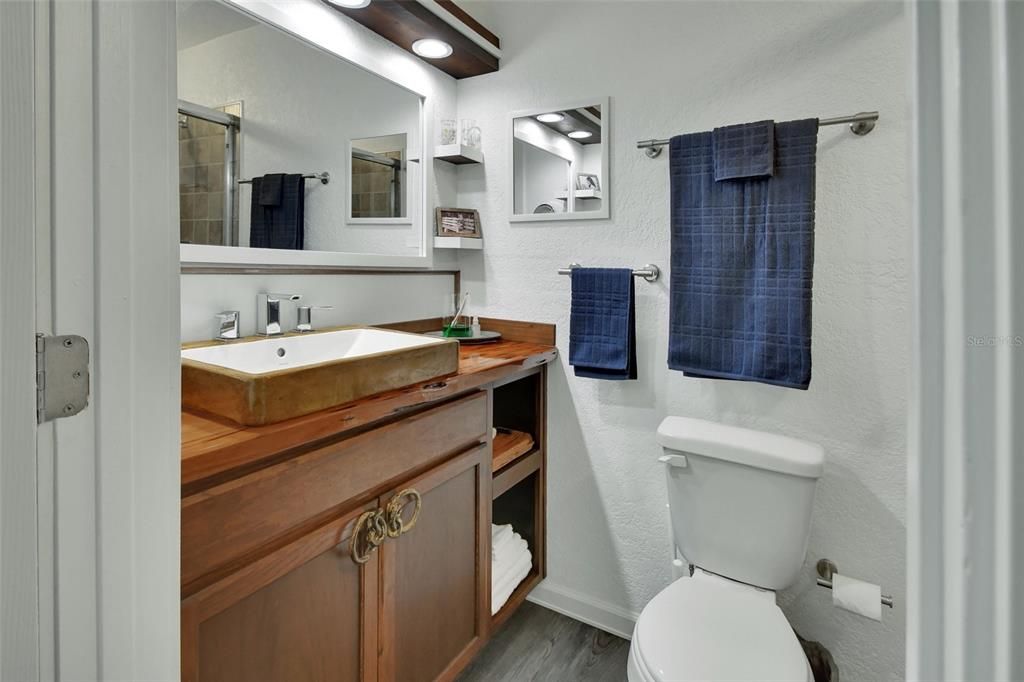 En Venta: $449,000 (3 camas, 2 baños, 1040 Pies cuadrados)