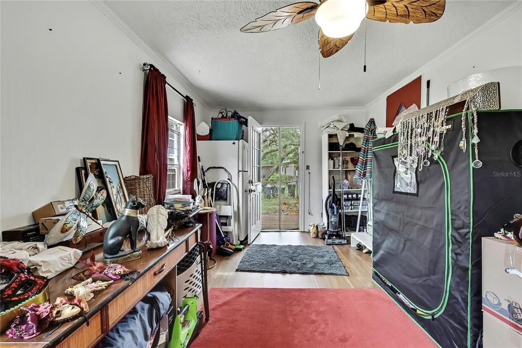 На продажу: $160,000 (2 спален, 2 ванн, 1134 Квадратных фут)