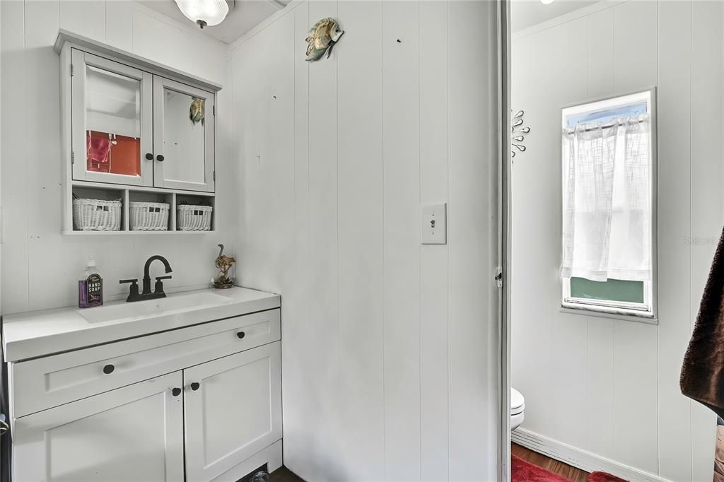 На продажу: $160,000 (2 спален, 2 ванн, 1134 Квадратных фут)