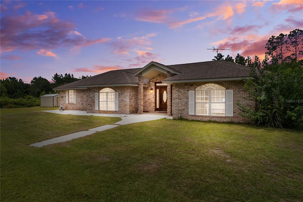 Недавно продано: $515,000 (3 спален, 2 ванн, 2379 Квадратных фут)