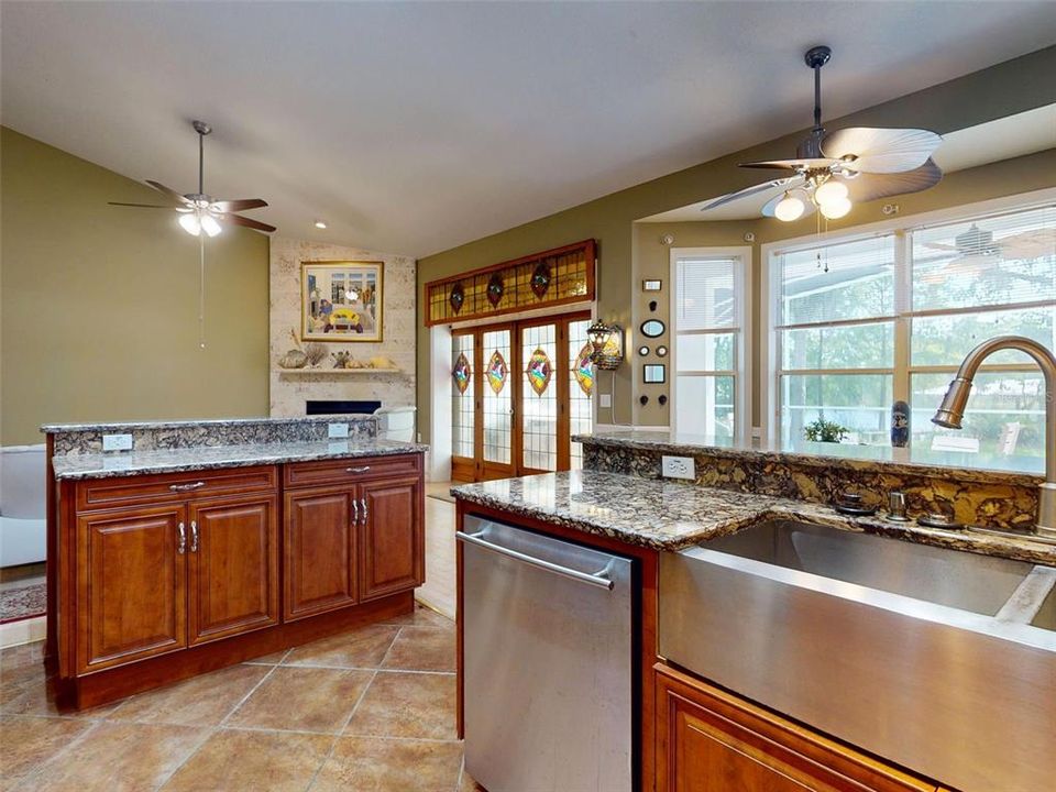 На продажу: $1,269,000 (4 спален, 3 ванн, 2879 Квадратных фут)