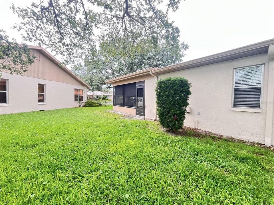 На продажу: $179,999 (2 спален, 2 ванн, 1318 Квадратных фут)