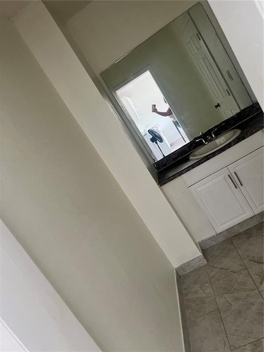 For Rent: $750 (1 beds, 1 baths, 500 Square Feet)