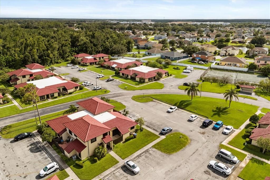 На продажу: $209,900 (2 спален, 2 ванн, 1038 Квадратных фут)