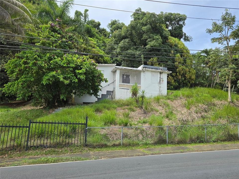 最近售出: $150,000 (4 贝兹, 1 浴室, 572.76 平方英尺)