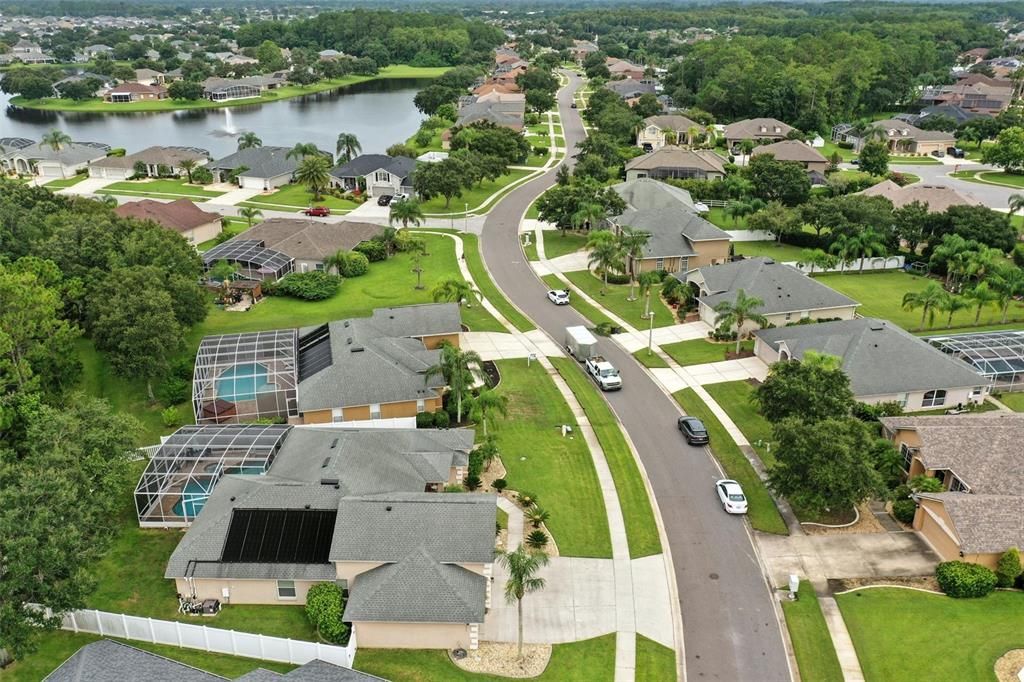 Под контрактом: $624,900 (5 спален, 3 ванн, 2805 Квадратных фут)