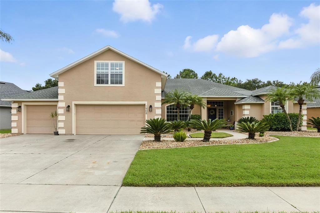 Под контрактом: $624,900 (5 спален, 3 ванн, 2805 Квадратных фут)