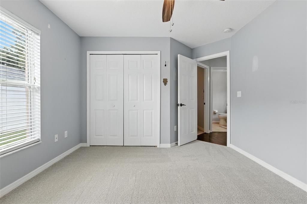 Под контрактом: $624,900 (5 спален, 3 ванн, 2805 Квадратных фут)