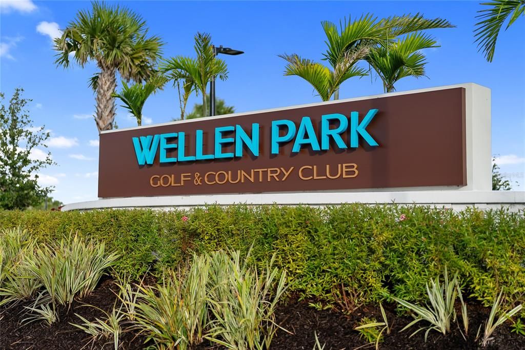 Active With Contract: $299,999 (2 beds, 2 baths, 1149 Square Feet)