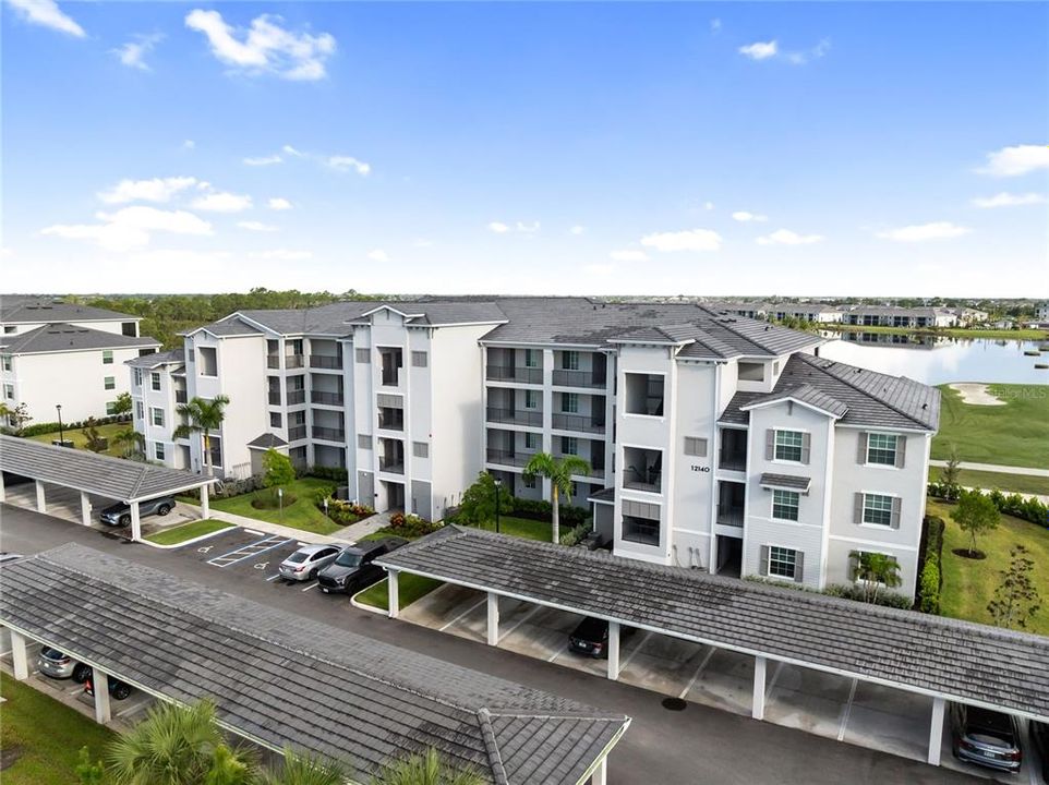 Active With Contract: $299,999 (2 beds, 2 baths, 1149 Square Feet)