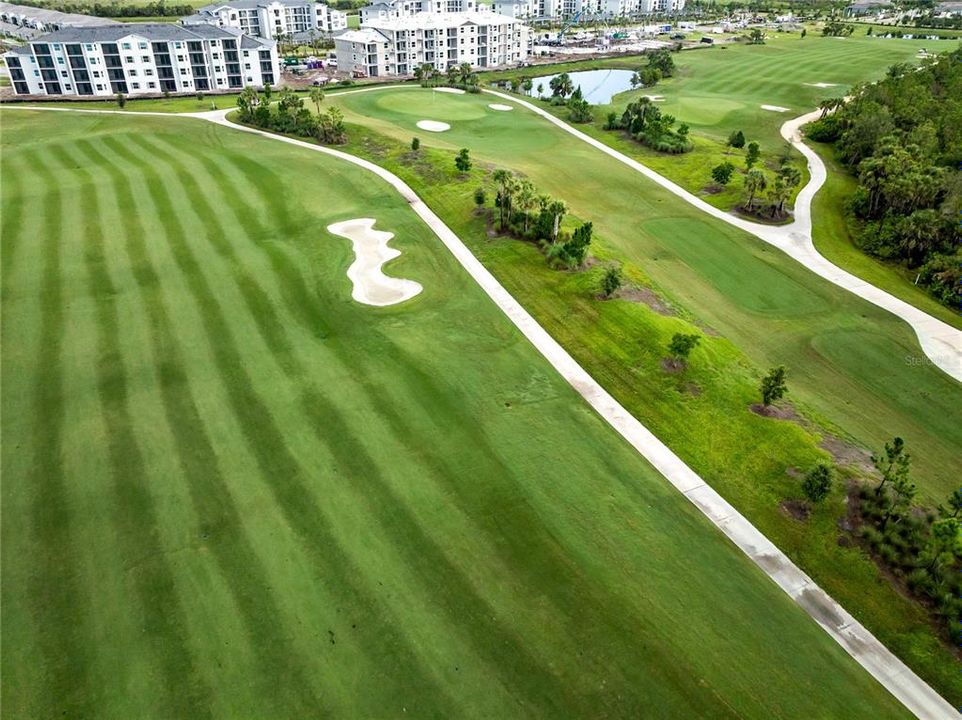 Active With Contract: $299,999 (2 beds, 2 baths, 1149 Square Feet)