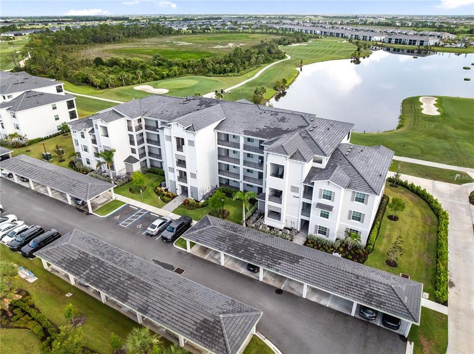 Active With Contract: $299,999 (2 beds, 2 baths, 1149 Square Feet)