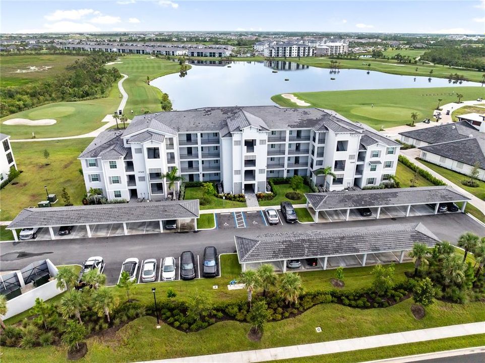 Active With Contract: $299,999 (2 beds, 2 baths, 1149 Square Feet)