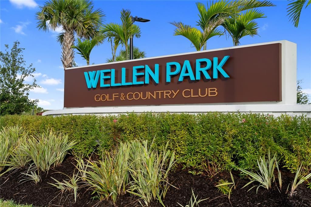 Active With Contract: $299,999 (2 beds, 2 baths, 1149 Square Feet)